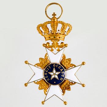Royal Order of the Polar star. 18K gold and enamel, 1970.