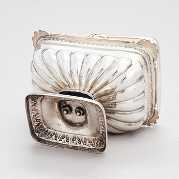 Otto Heinrich Nowack, leipäkori, hopeaa, osittain kullattua, Tartto 1829-1845.