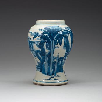 VAS, porslin. Qingdynastin, Kangxi (1662-1722).