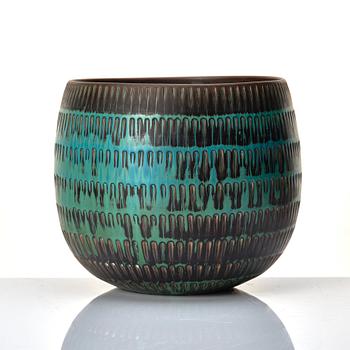 Stig Lindberg, a stoneware bowl, Gustavsberg studio, Sweden 1958-59.