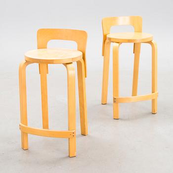 ALVAR AALTO, BARSTOLAR, 2 st, K65, Artek 1900-talets slut. Modellen formgiven 1935.