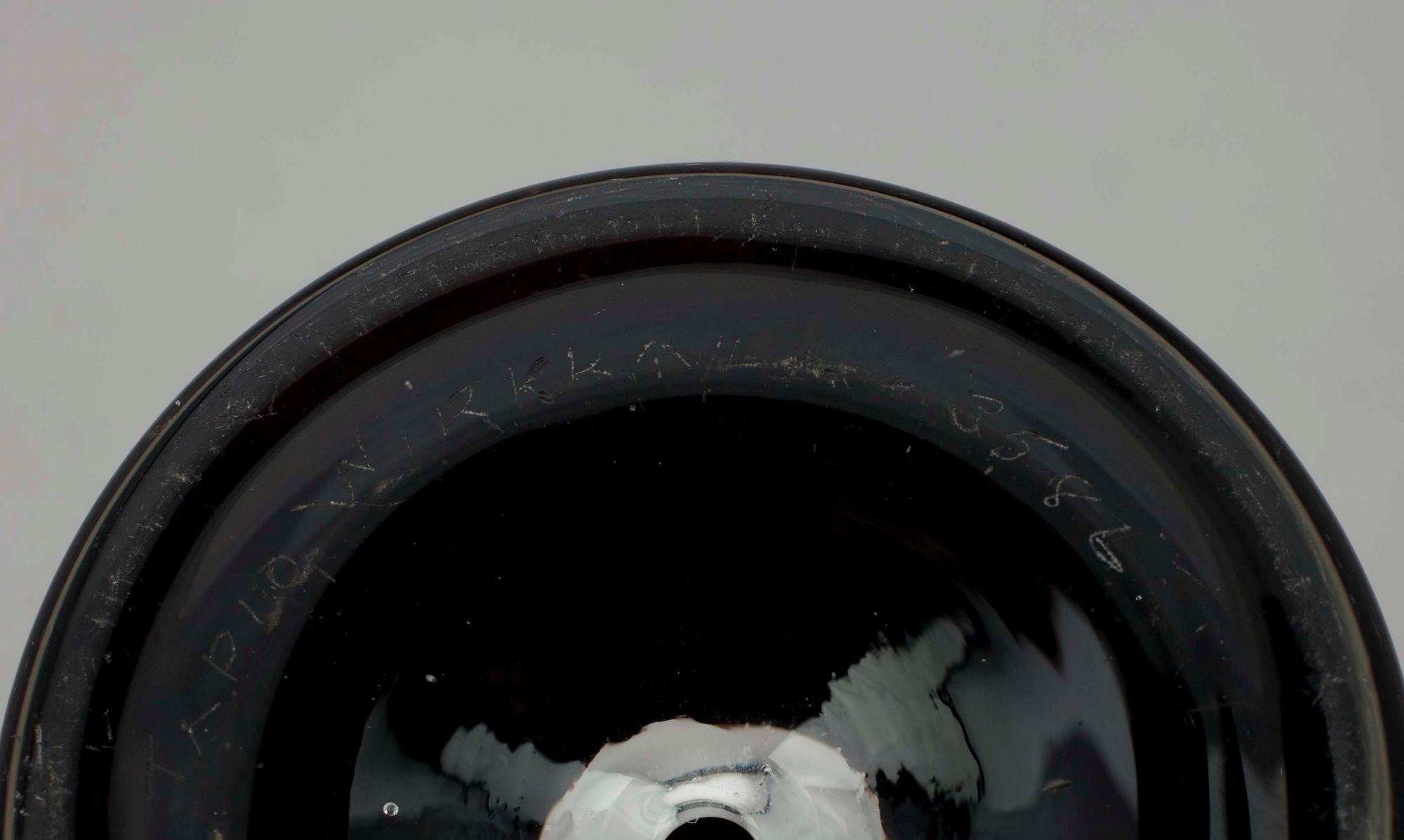 VAS, glas, sign. Tapio Wirkkala 3586. Iittala, 1900-talets andra hälft.