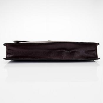 Louis Vuitton, salkku, "Taiga Porte-Document Angara".
