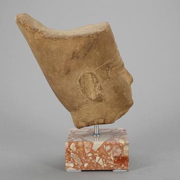 SKULPTUR / FRAGMENT, sandsten, Egypten.