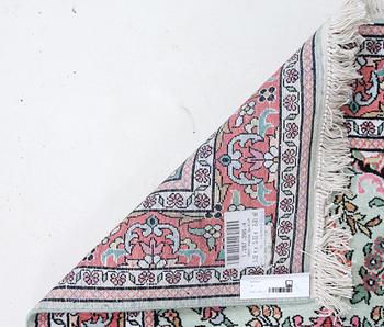 MATTA, orientalisk. 302 x 93.