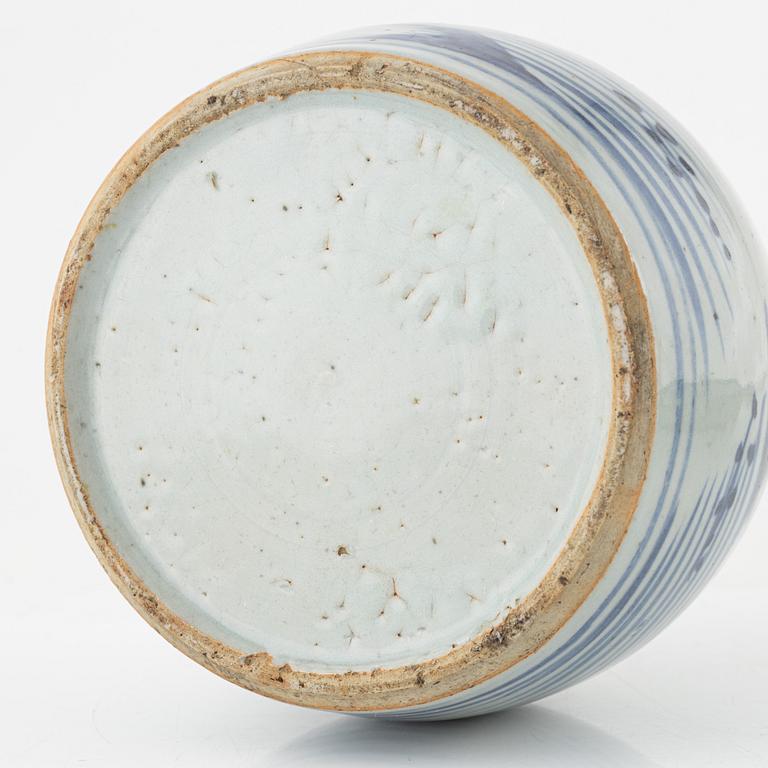 Skålfat, bojan samt tallrikar, 3 st, porslin, Kina, 1700-1800-tal.