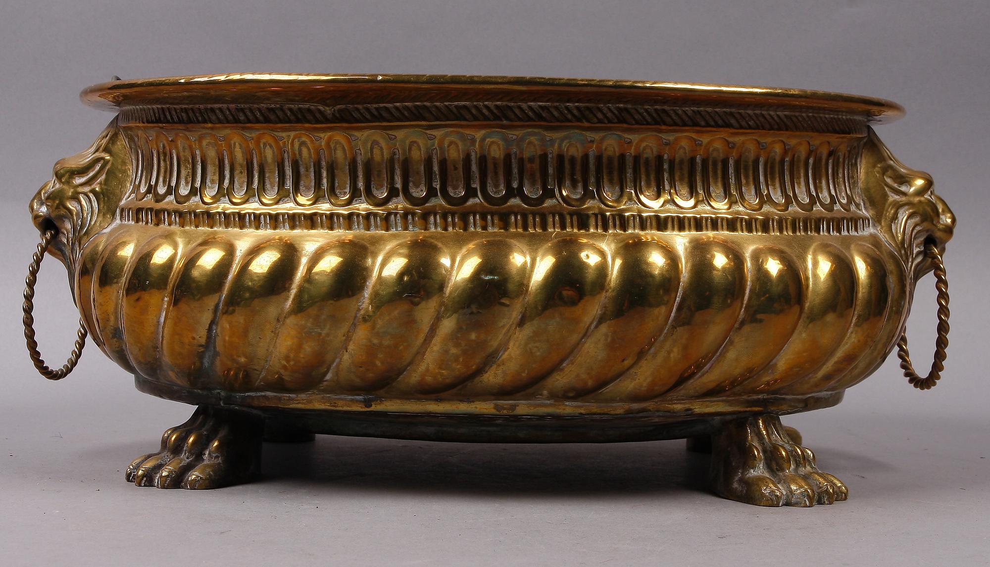 YTTERFODER, mässing, 1800-1900-tal.