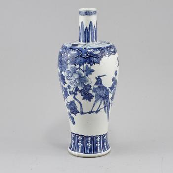 VAS, porslin, Kina, 1800-tal.