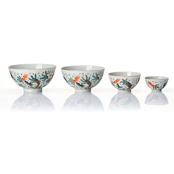 A 17 part dinner service, late Qing dynasty.