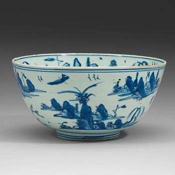 515. A blue and white bowl, Ming dynasty (1368-1644).