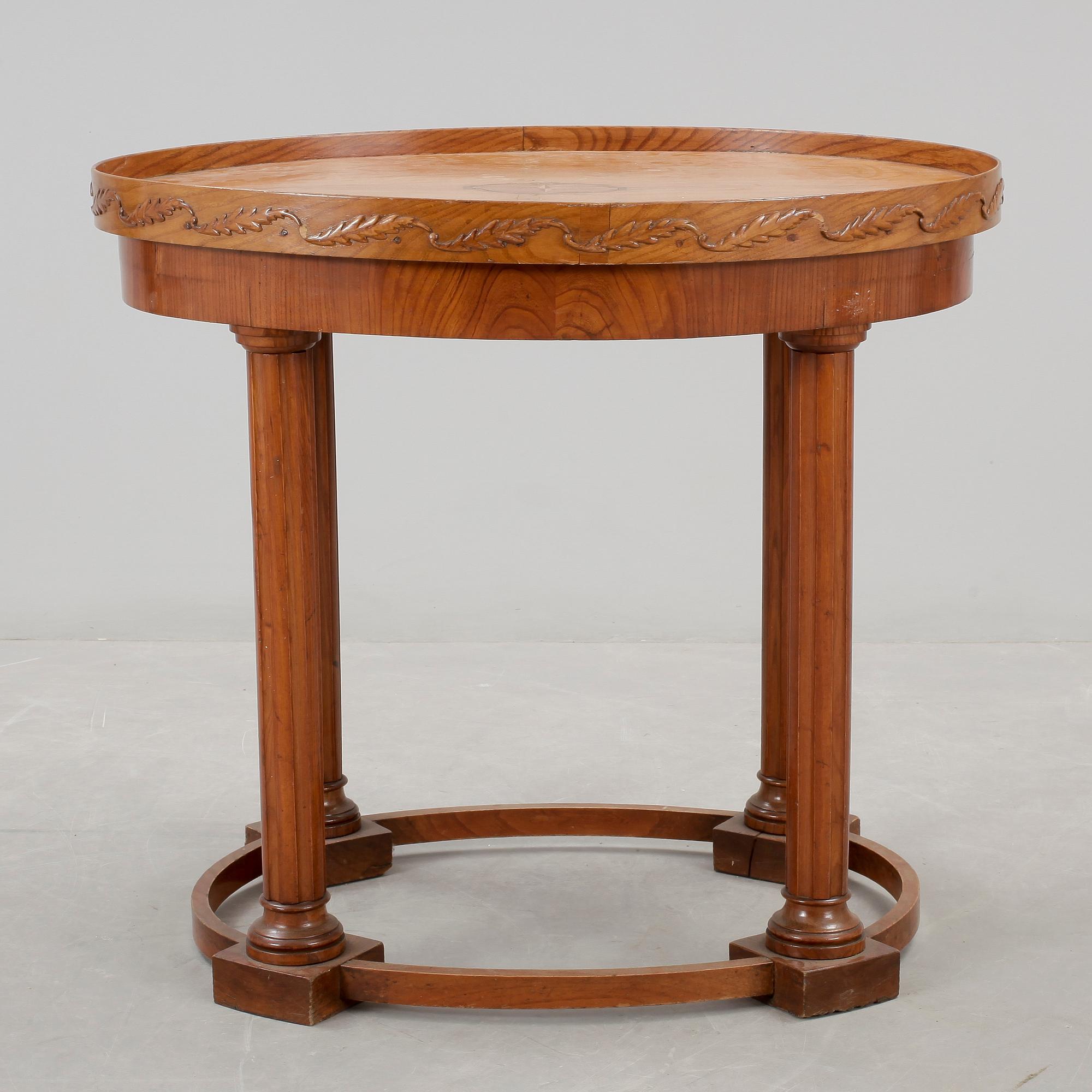 SALONGSBORD, empire, 1800-talets första hälft.