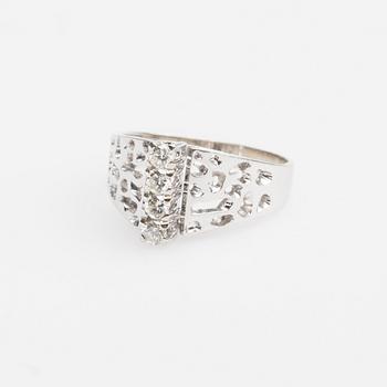 RING, 18K vitguld med briljantsliapde diamanter ca 0.30 ct.