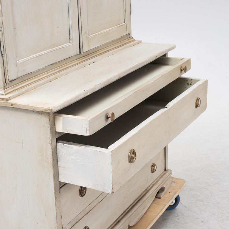 A cabinet, 19th Century.
