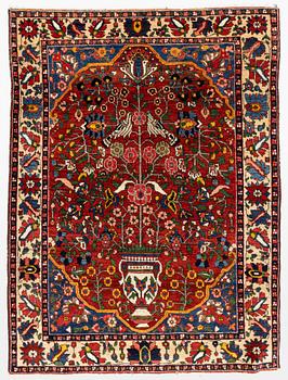 A carpet, semi-antique Bakthiari, ca 201 x 150 cm.