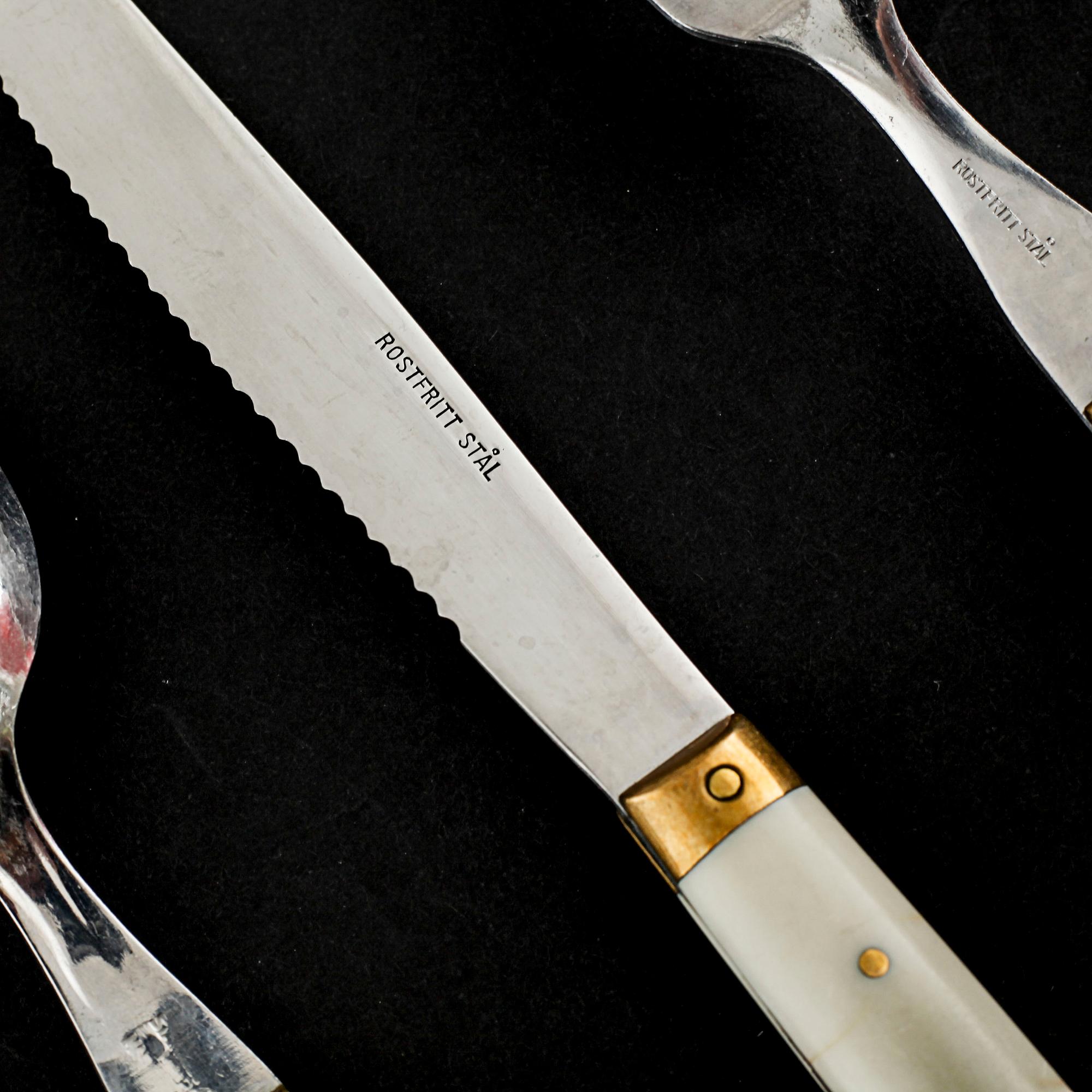 A set of cutlery, 32 pcs, some by Melron, second half of the 20th century.