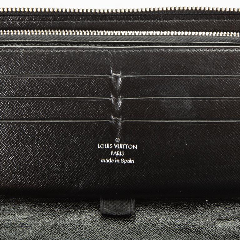 LOUIS VUITTON, Organizer, made in Spain.