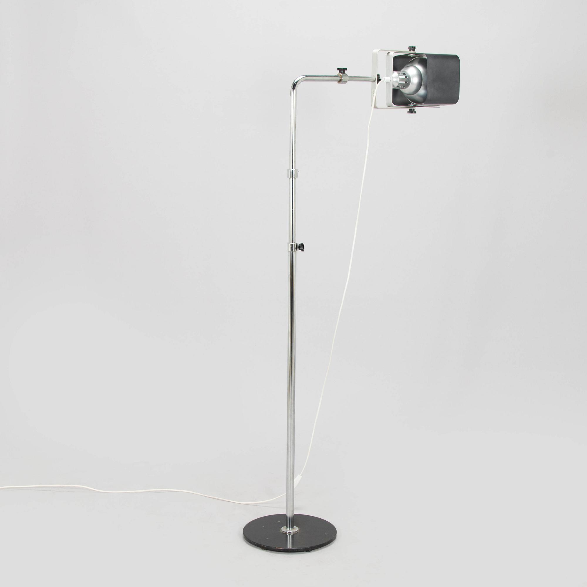 Yrjö Kukkapuro, lattiavalaisin, malli 100 G, Haimi, 1960-luku.