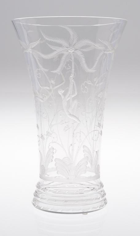 An Edward Hald engraved glass vase, Orrefors 1927.