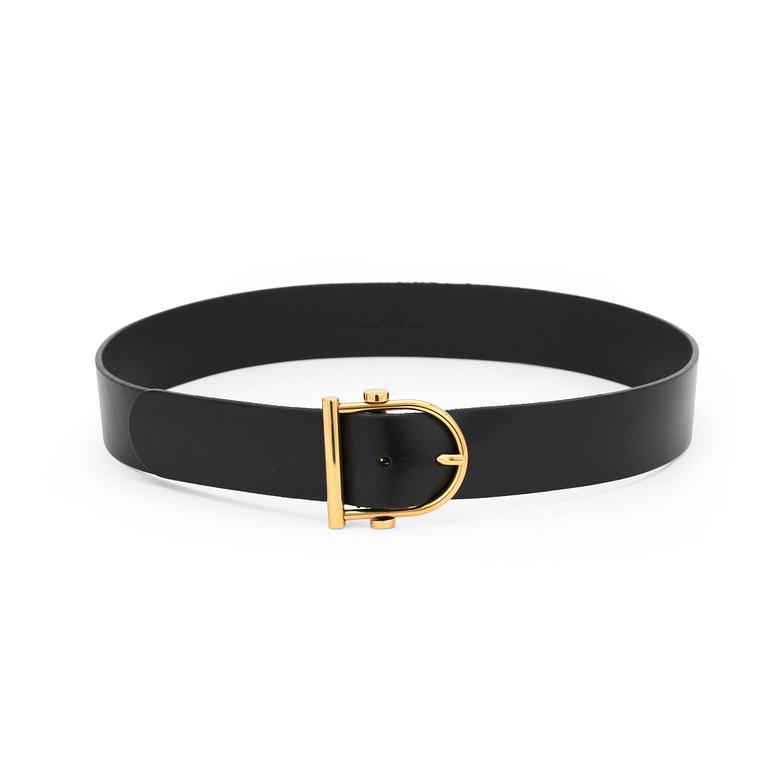 GUCCI, a black leather belt.