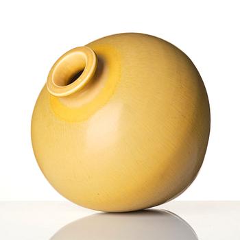 Berndt Friberg, a stoneware vase, Gustavsberg studio, Sweden 1976.