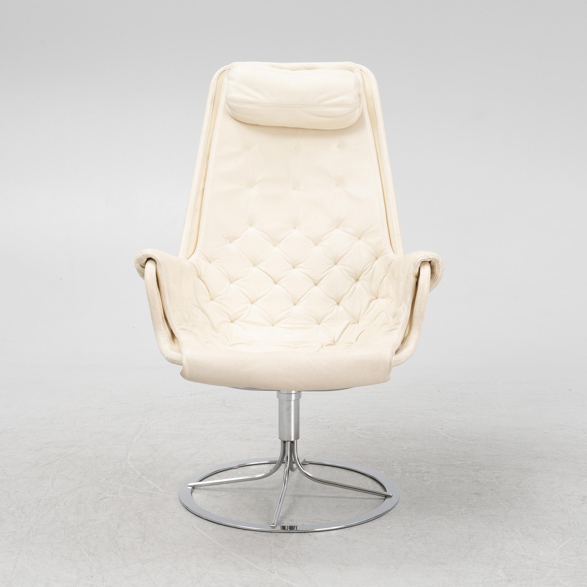 Bruno Mathsson, a 'Jetson' Swivel easy chair for Dux, end of the 20th Century.