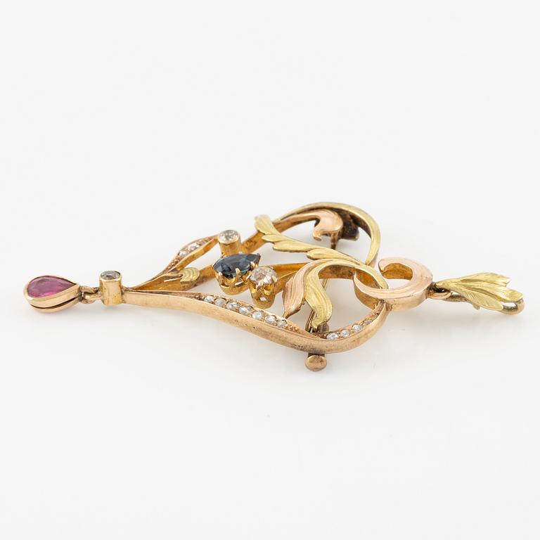 Brooch/pendant 12K two-tone gold with old mine and rose-cut diamonds, sapphire and ruby,