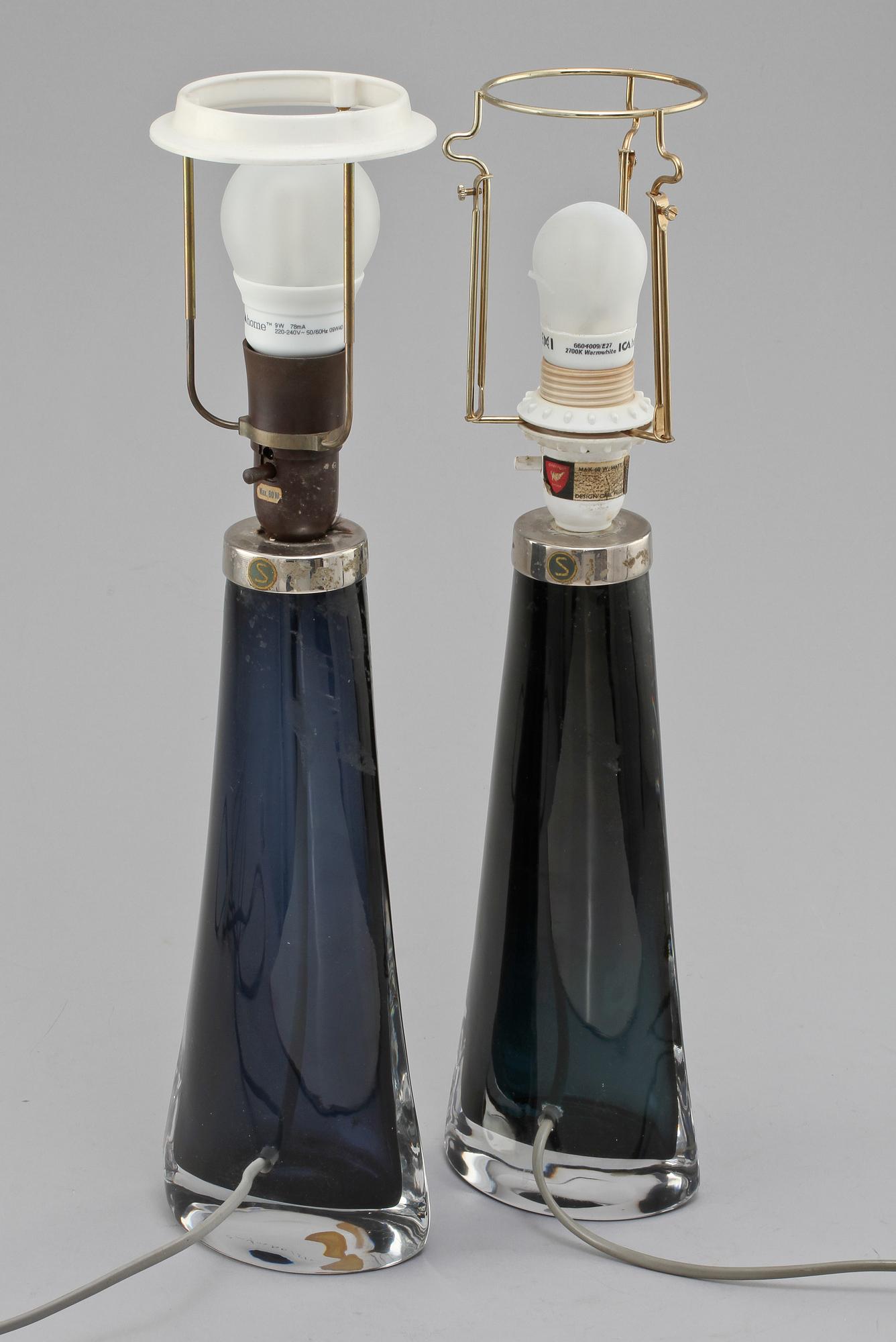 BORDSLAMPOR, 2 st, Carl Fagerlund, Orrefors, 1900-talets fjärde kvartal.