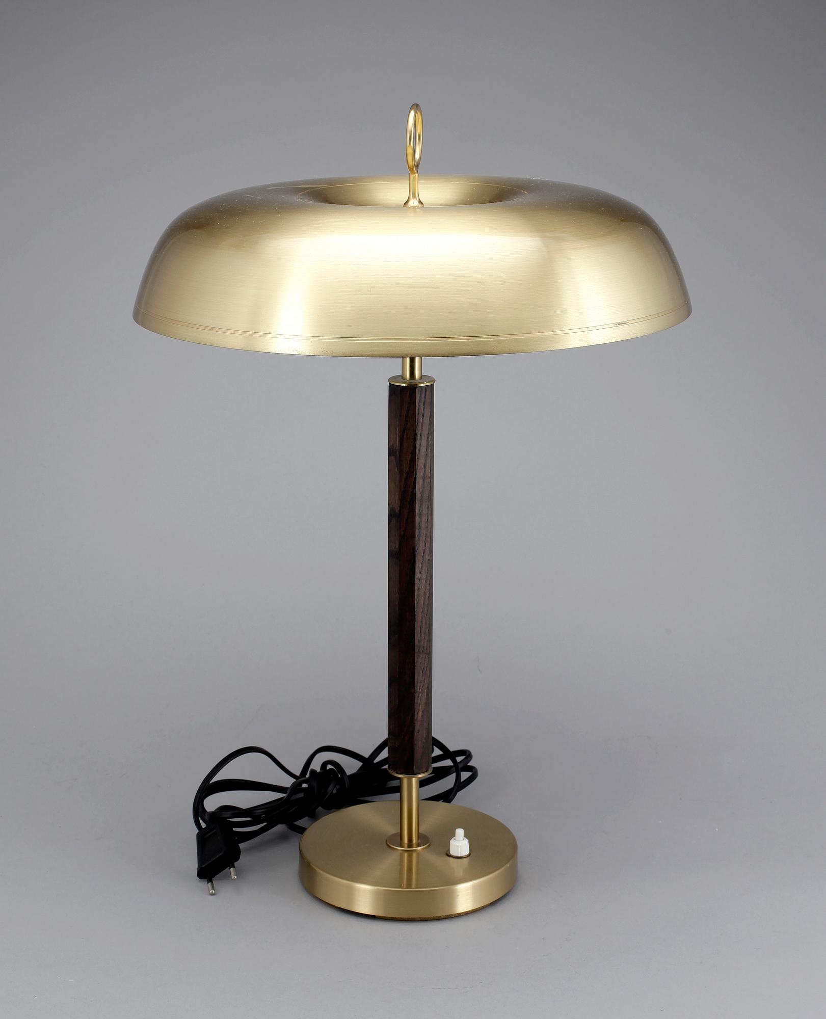 SKRIVBORDSLAMPA, märkt Boréns Borås.1900-talets andra hälft.