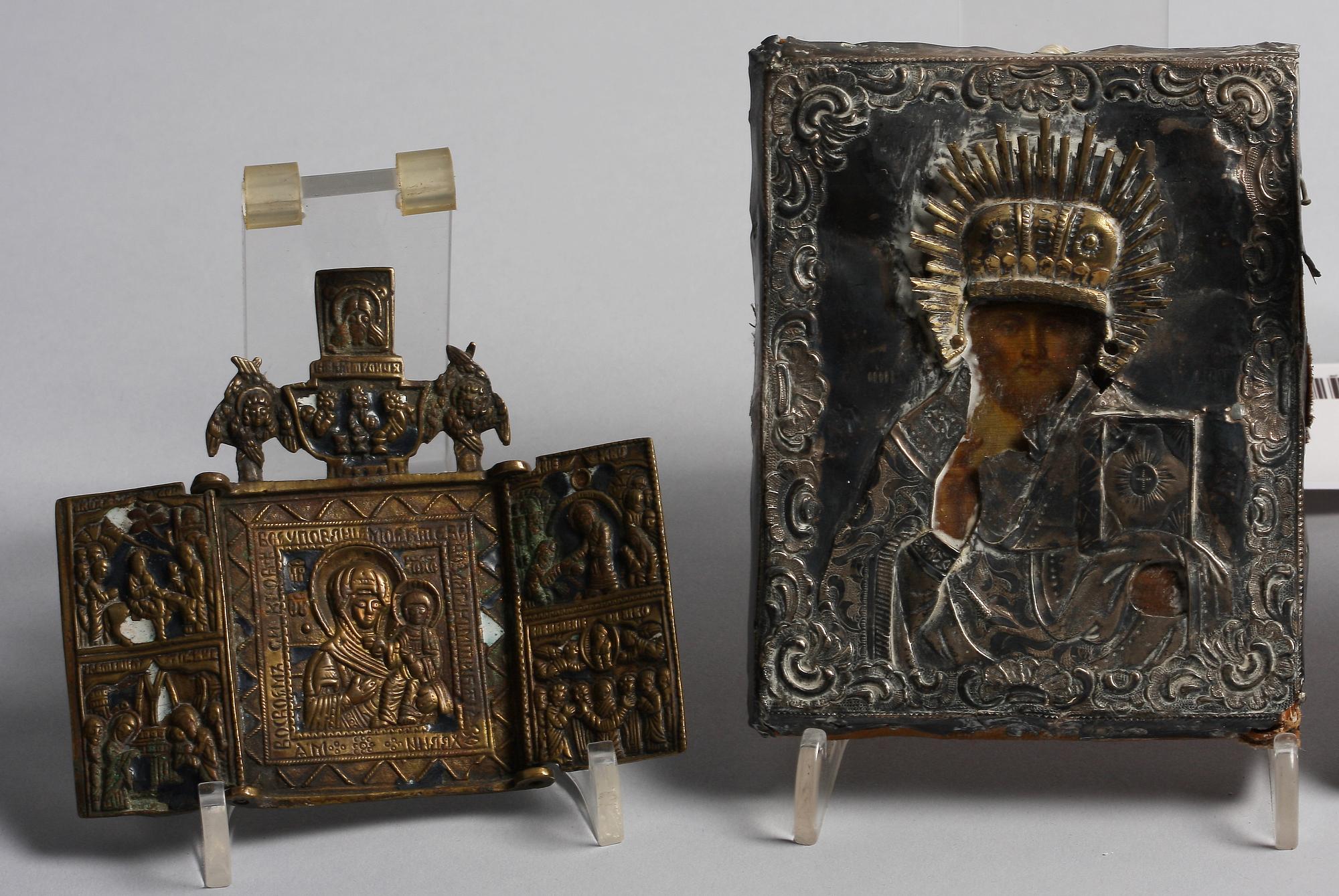 IKONER, 4 st, trä, mässing, silver, bla S:t Petersburg sent 1800-tal.