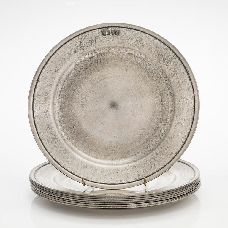 Eight Swedish pewter plates, Scandia tenn, Karlshamn 1994-95.