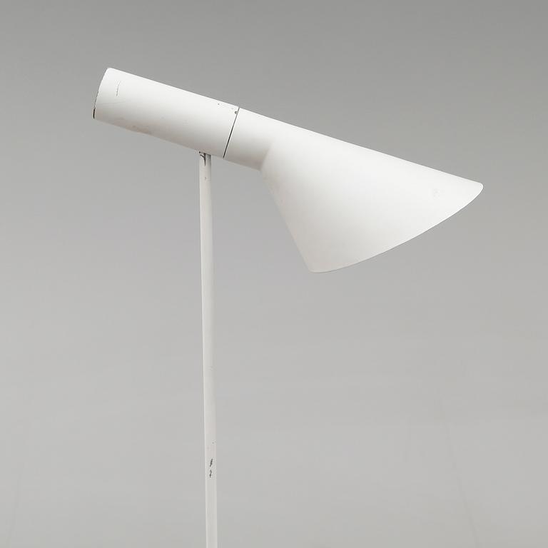 GOLVLAMPA, "AJ", Arne Jacobsen, Louis Poulsen, 1900-talets senare del.