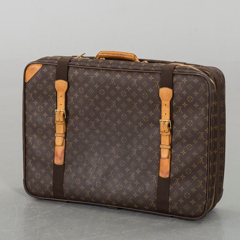 A LOUIS VUITTON  "Satellite 70" SUITCASE.