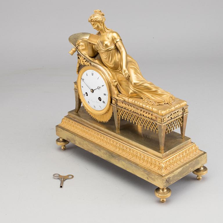 BORDSPENDYL, empire Le Roy Paris 1800-talets mitt.