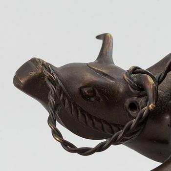 A Chinese bronze sculpture, 20th century.