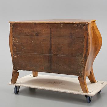 BYRÅ, rokoko, 1700-tal.