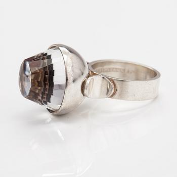 Elis Kauppi, A sterling silver ring with a rock crystal and chalcedony. Kupittaan kulta, Turku.