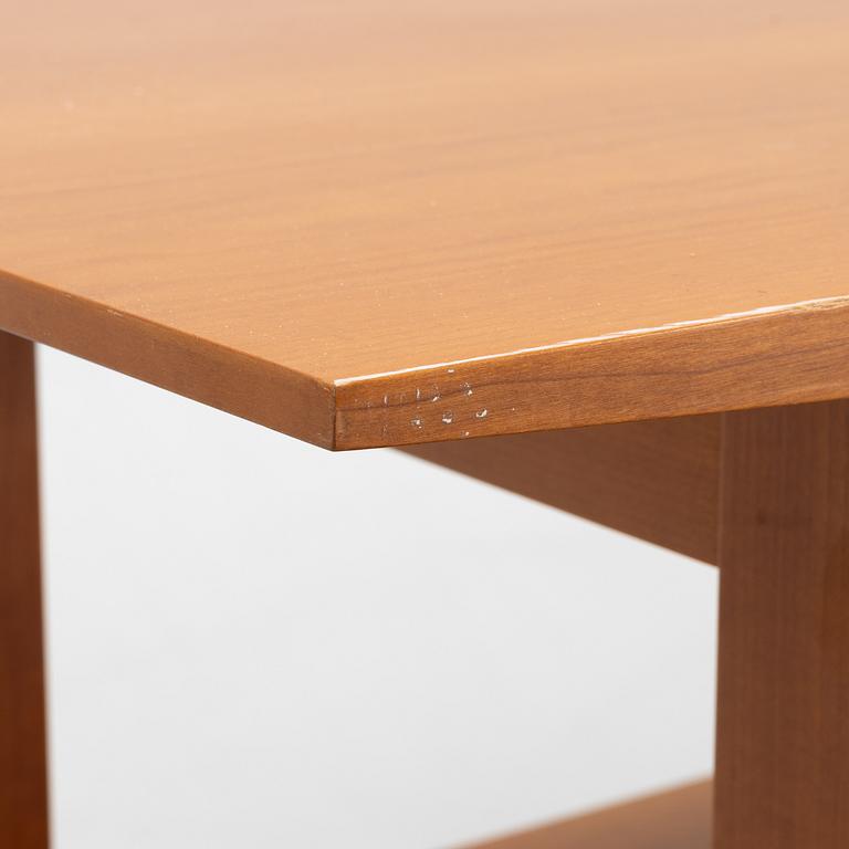 Josef Frank, biblioteksbord/ sideboard, modell 648, Firma Svenskt Tenn, efter 1985.