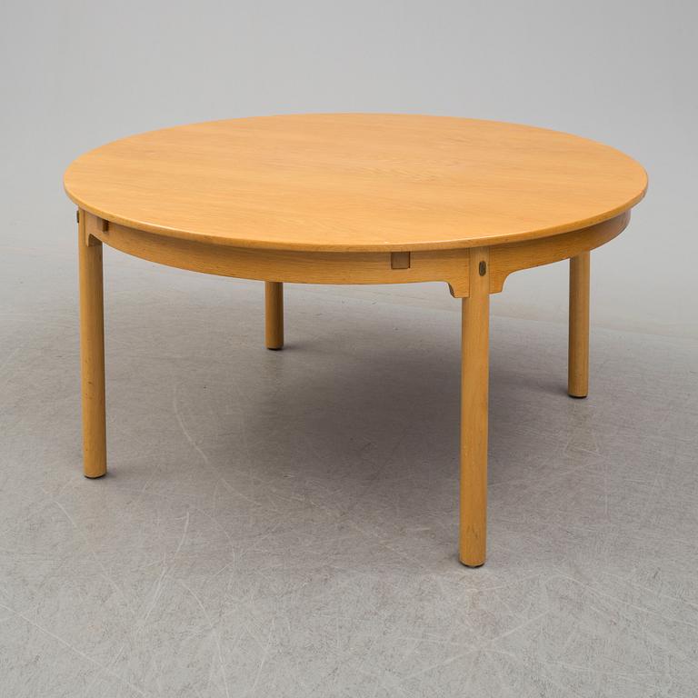 A set of six chairs and a dining table 'Øresund' by Børge Mogensen, Karl Andersson & Söner, Huskvarna, Sweden.