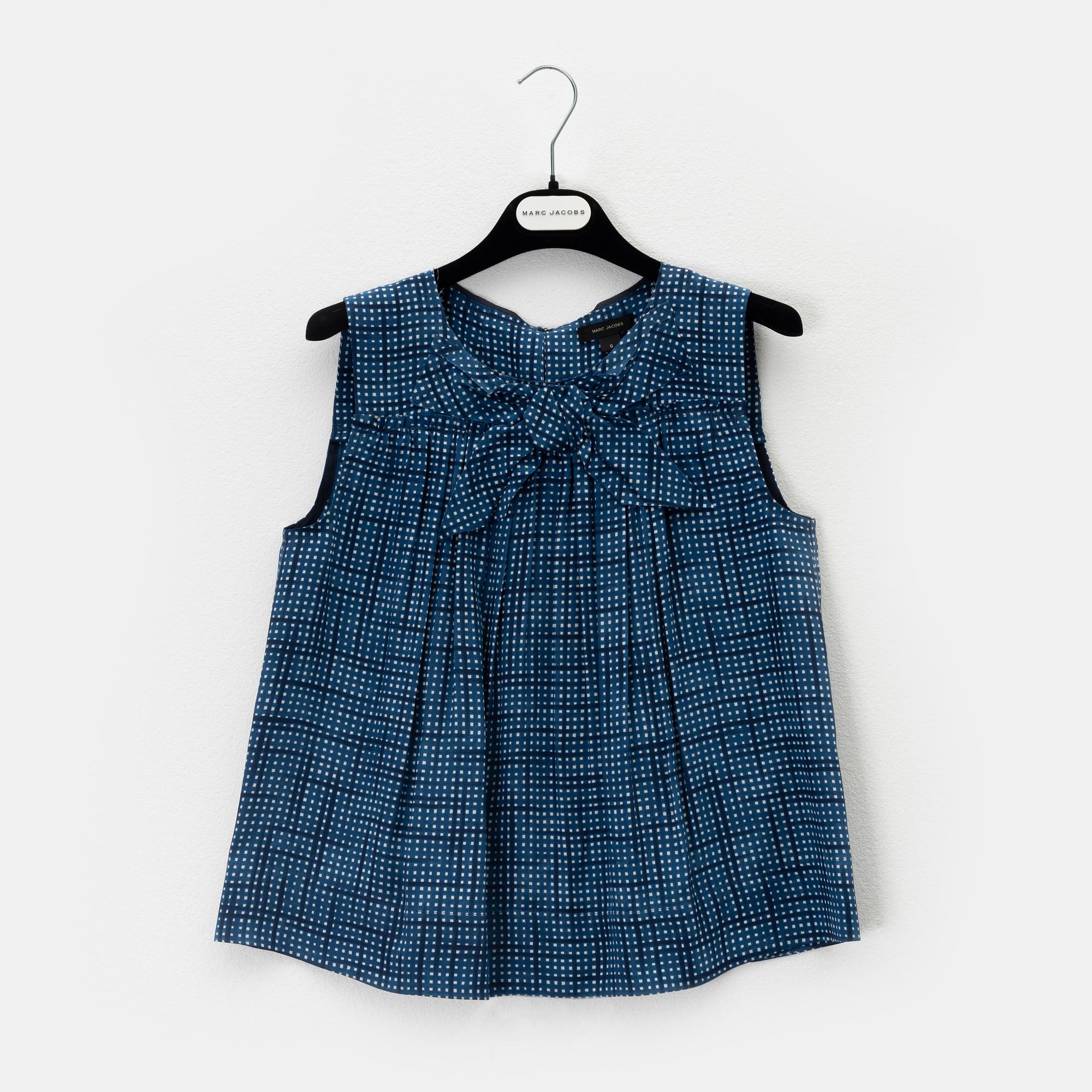 Marc Jacobs, a silk top, size 0.