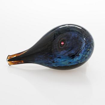 Oiva Toikka, a glass bird signed O. Toikka Nuutajärvi.