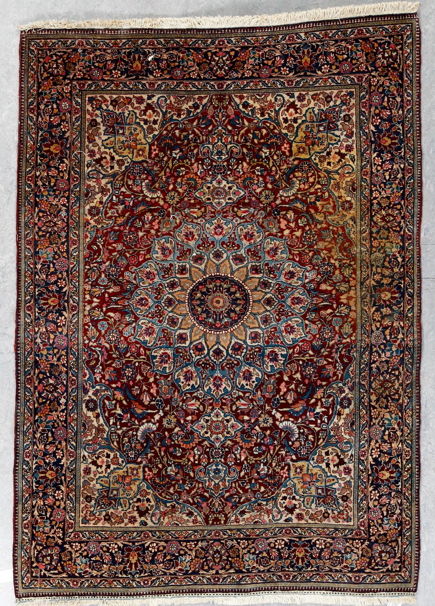MATTA, semiantik Meshad, ca 200x143 cm.