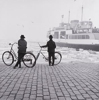 ISMO HÖLTTÖ, photograph, pigment print ed. 2/7 + 2 a.p.   signed a tergo, 1964.