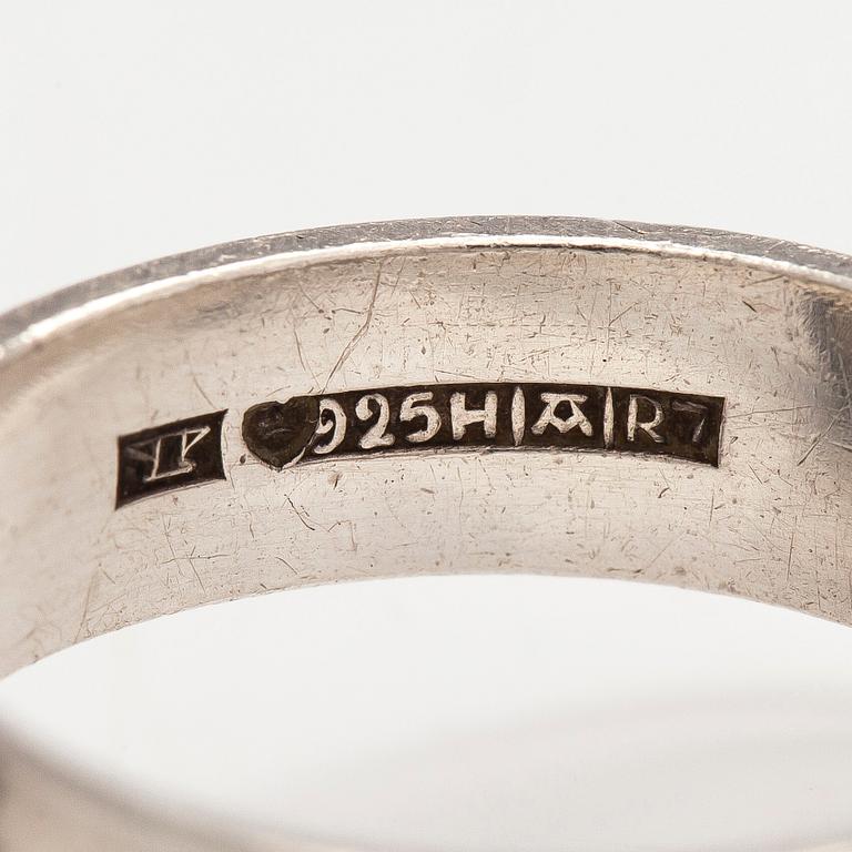 Elis Kauppi, sormus, karneoli, hopea, Kupittaan Kulta, Turku, 1970.