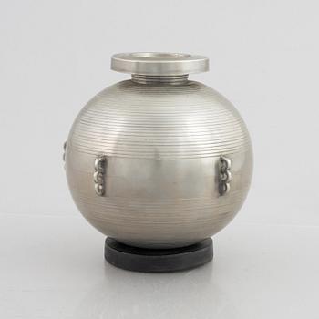 Sylvia Stave, vas, tenn, modellnummer 5497, C.G. Hallberg, troligtvis 1930-tal.