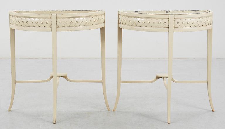 BLOMSTERBORD, ett par, gustaviansk stil, tidigt 1900-tal.