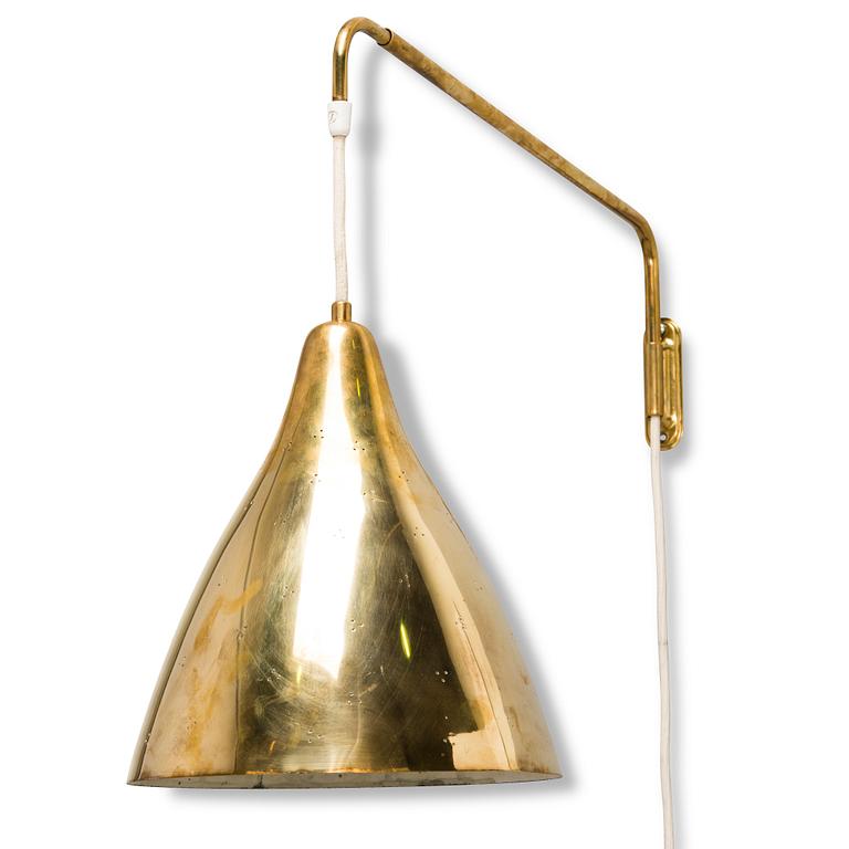 Lisa Johansson-Pape, A mid 20th century wall light for Stockmann Orno, Finland.