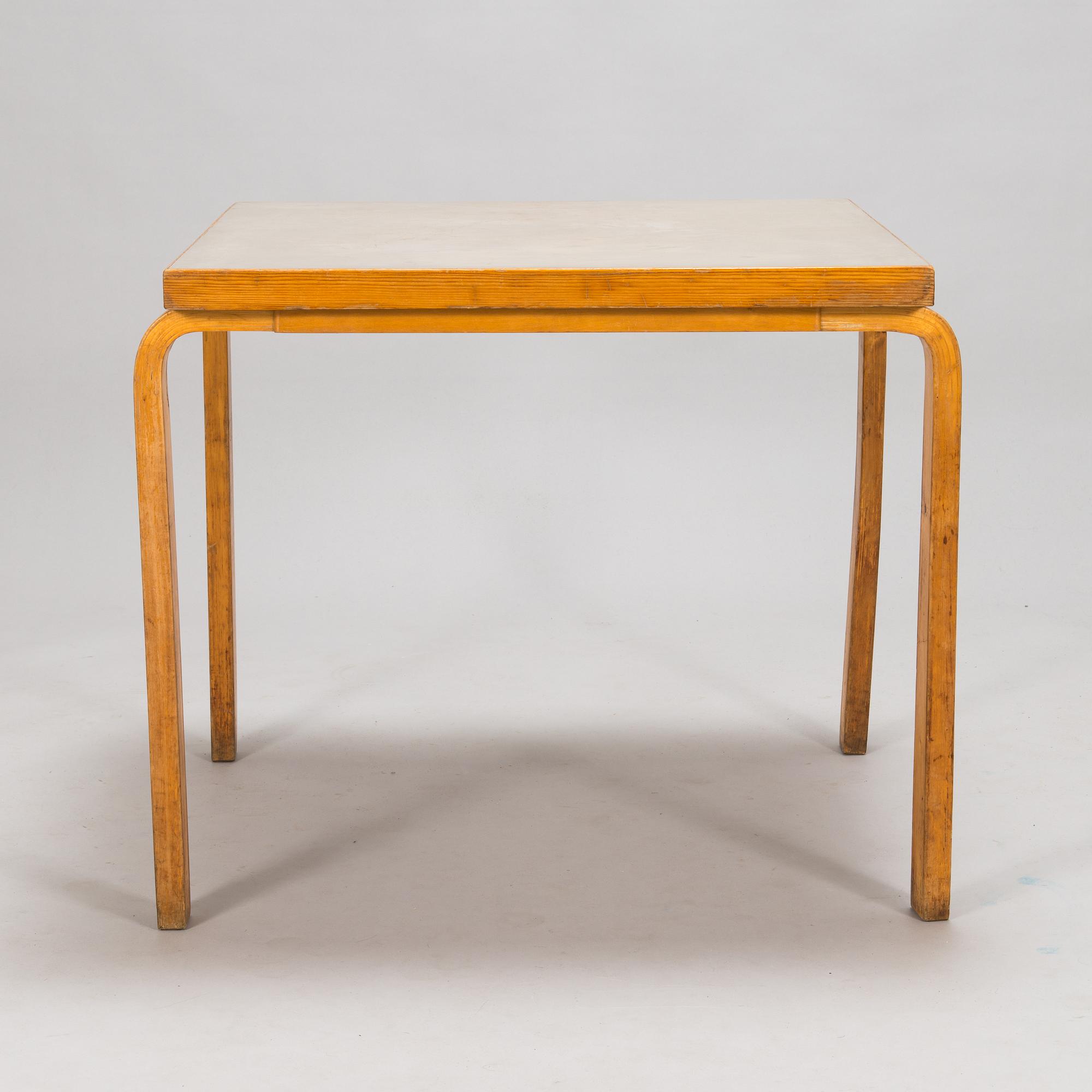 Alvar Aalto, Pöytä, Artek 1900-luvun puoliväli.