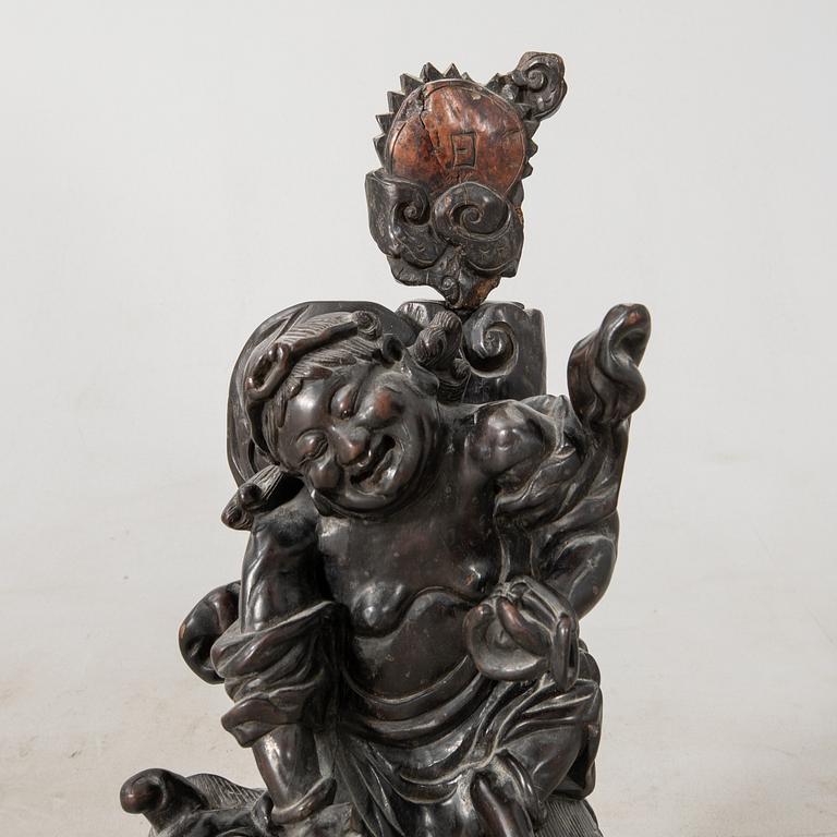Skulptur Kina 1900-tal skuret trä.