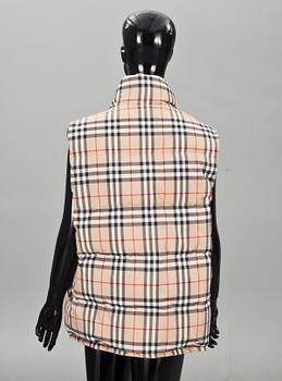 VÄST, Burberry London.