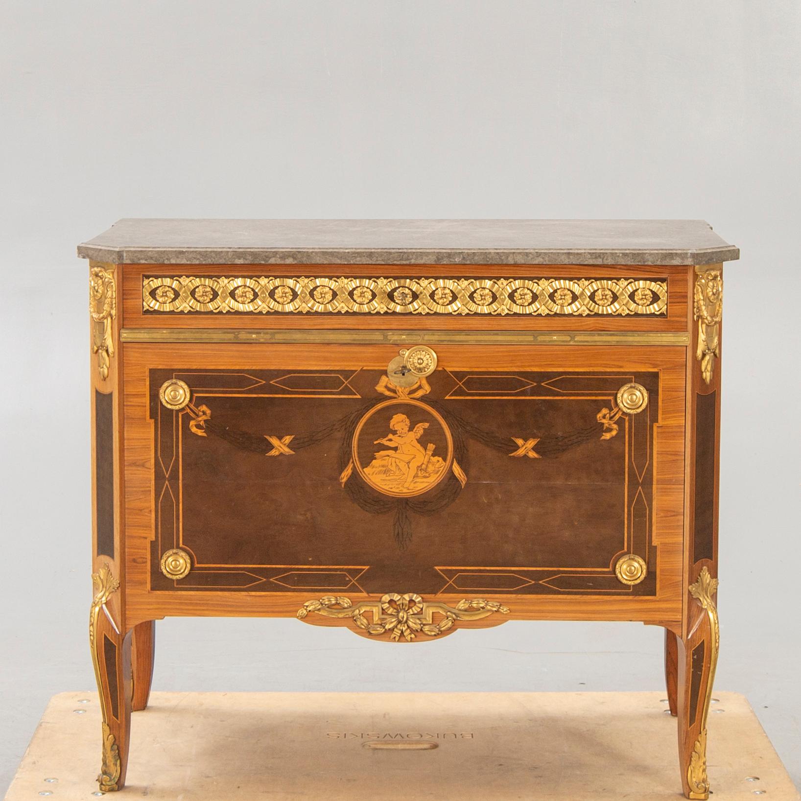 A Gustavian style bureu first half of the 20th century.